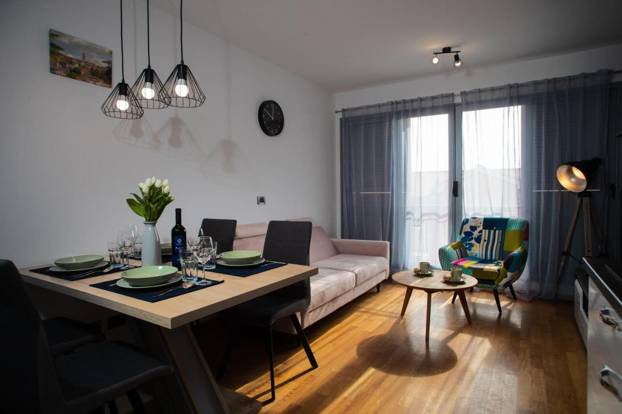 Apartment Moon 로비니 외부 사진